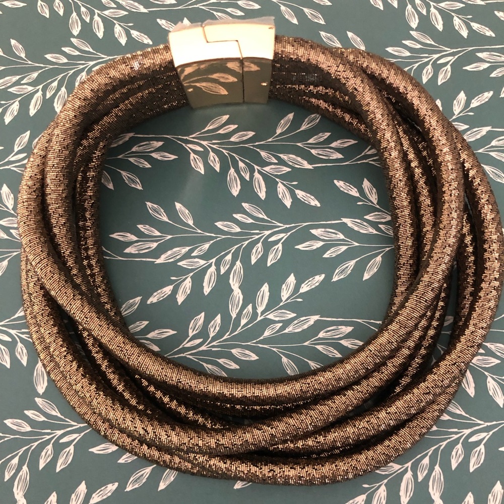 Necklace - Gold